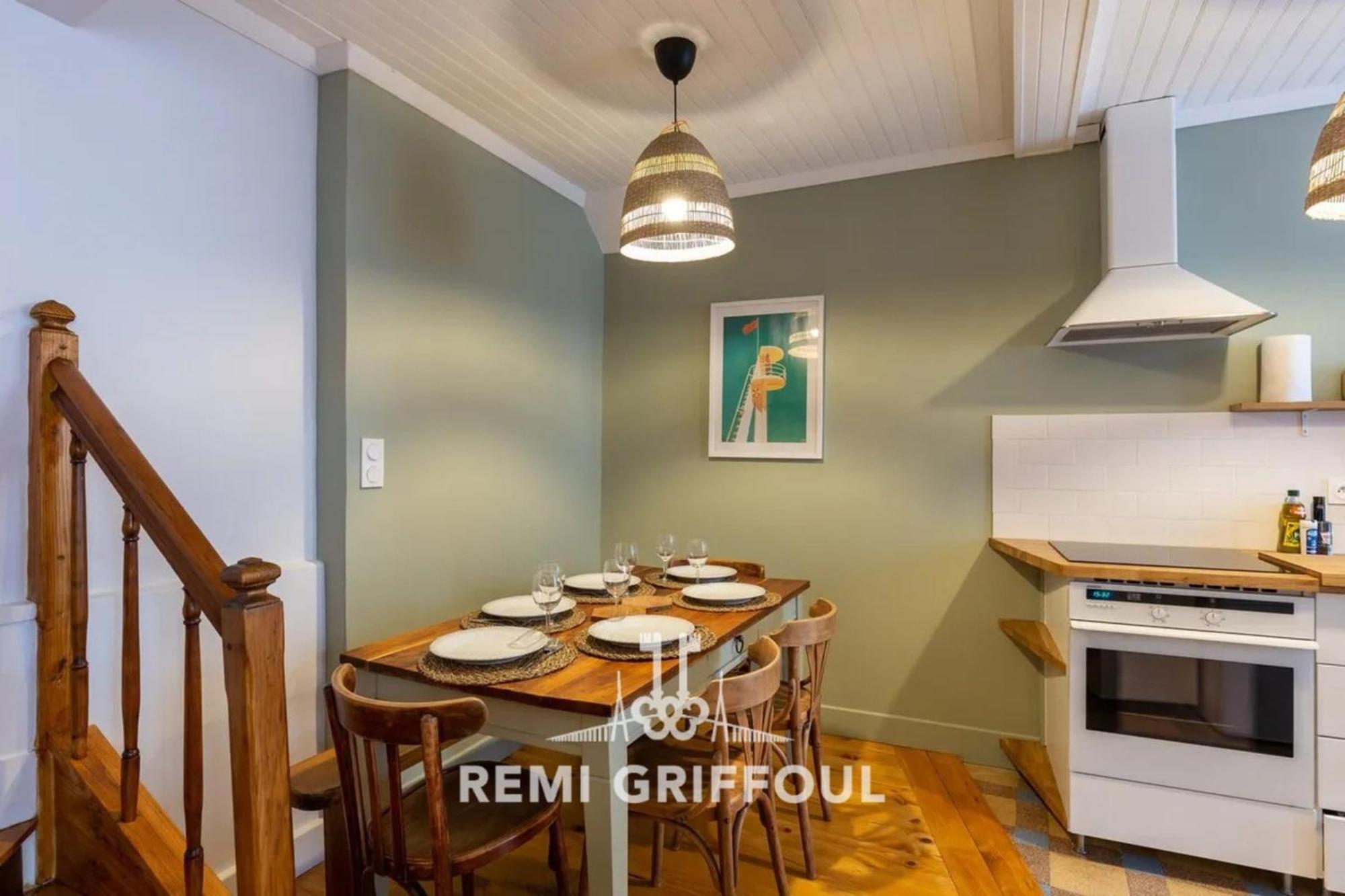 The house next door - 6 people - 3 bedrooms - 2 bathrooms Honfleur Buitenkant foto