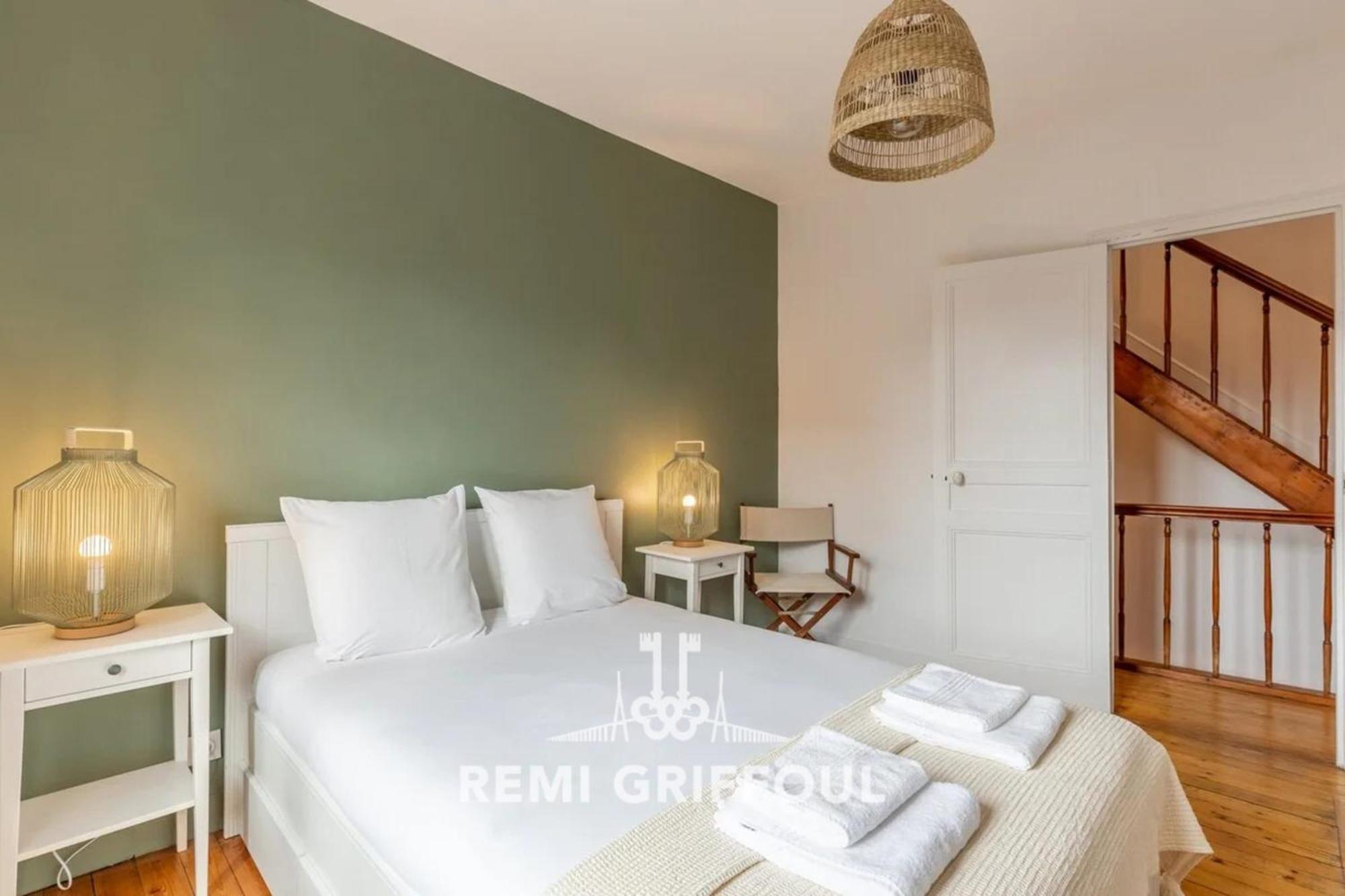 The house next door - 6 people - 3 bedrooms - 2 bathrooms Honfleur Buitenkant foto