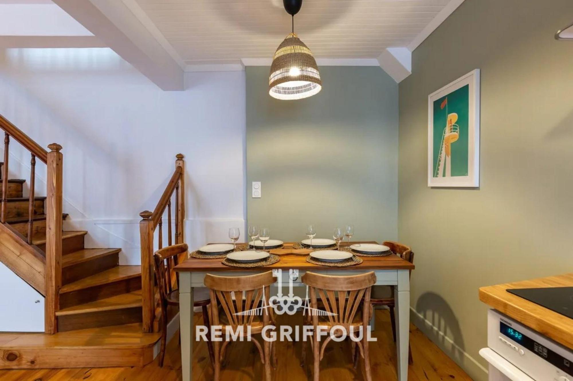 The house next door - 6 people - 3 bedrooms - 2 bathrooms Honfleur Buitenkant foto